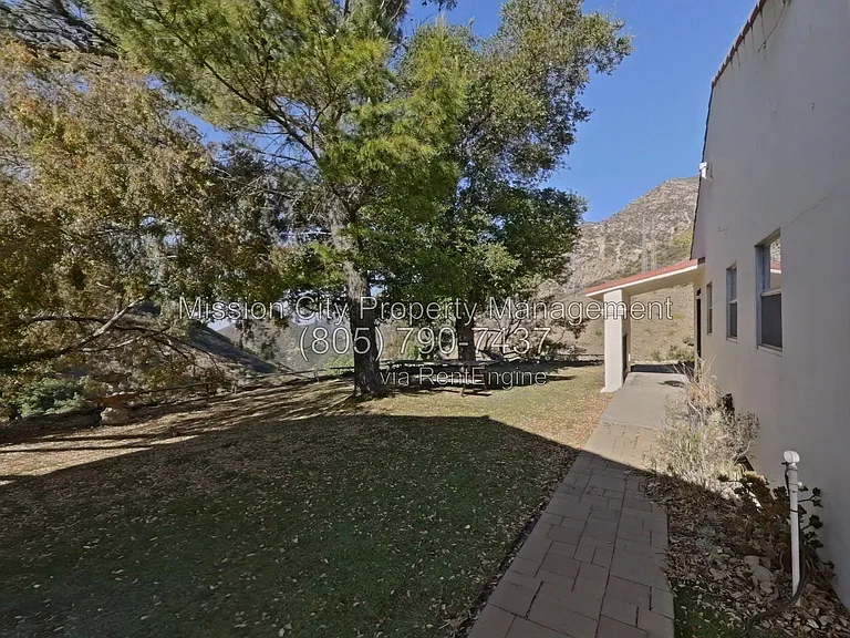 1210 Toro Canyon Rd — Photo 3