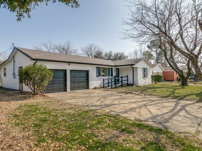 904 Billie Ruth Ln, Hurst, TX, 76053