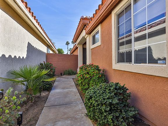 3rd image of 42652 Edessa St
