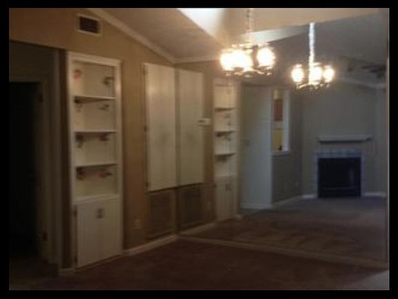 5th image of 5927 Carmel Dr #5927