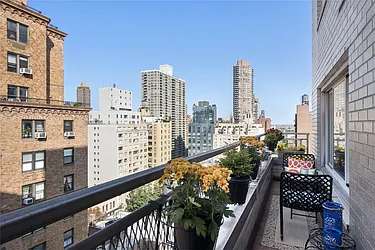 Sold by Digs Realty Group