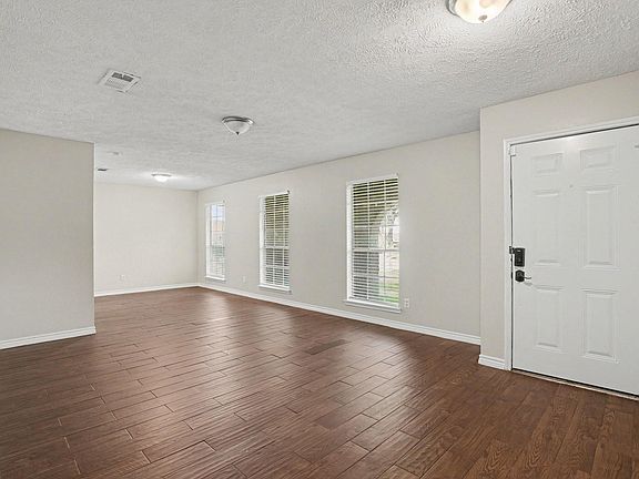 4th image of 10210 Sagerock Dr