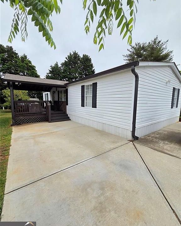 1st image of 4855 Peachtree Dr