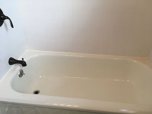 5th image of 2634 106th St
