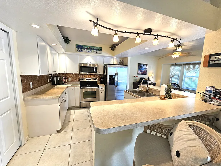 246 Albatross Rd — Photo 9