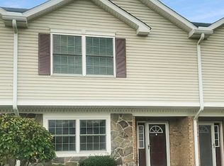 110 Clear Spring Ct, West Pittston, PA 18643