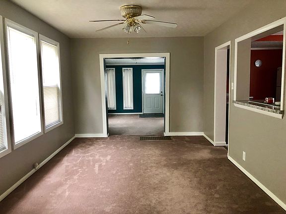 3rd image of 915 Prytania Ave