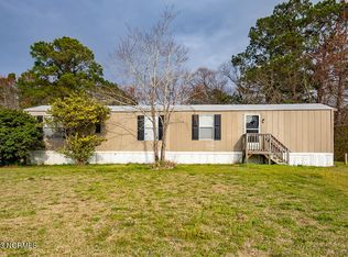 44 Black Horse Run N, New Bern, NC 28560
