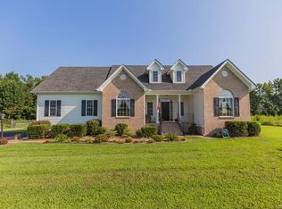 4050 Willow Creek Dr, Disputanta, VA 23842