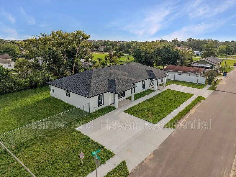 4 bed, 2.0 bath, 1706 sqft, $1,750 — Photo 4