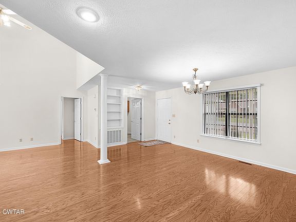 5th image of 62 River Chase Dr