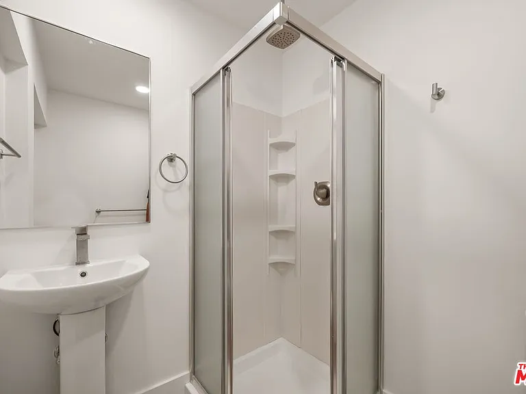 6821 E Ocean Blvd #1/2 — Photo 15