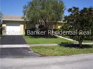 10955 SW 158th Ter, Miami, FL 33157