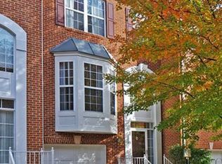 1269 Wild Hawthorn Way, Reston, VA 20194