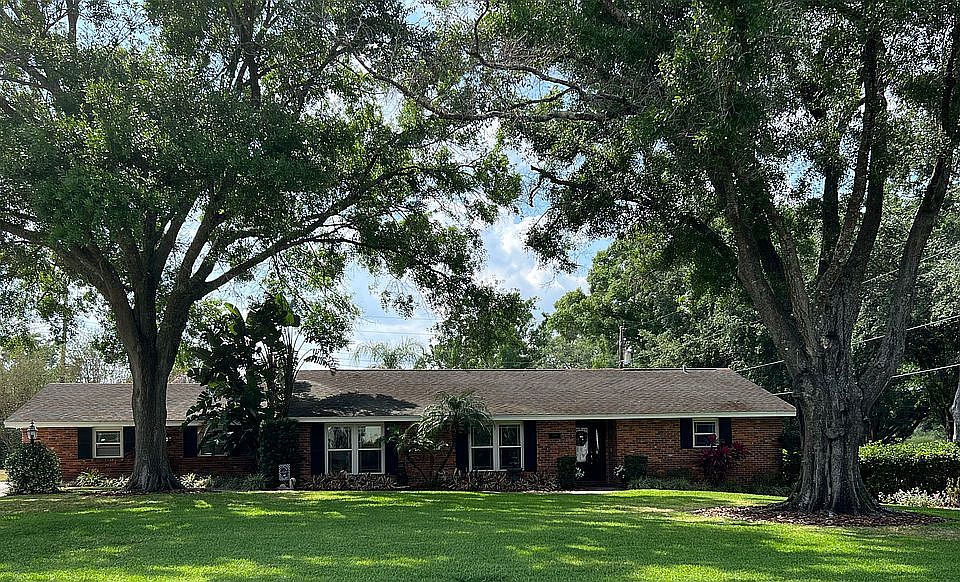 1st image of 1305 Robinhood Ln S