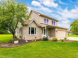 8100 Nantucket Dr, Mount Morris, MI 48458