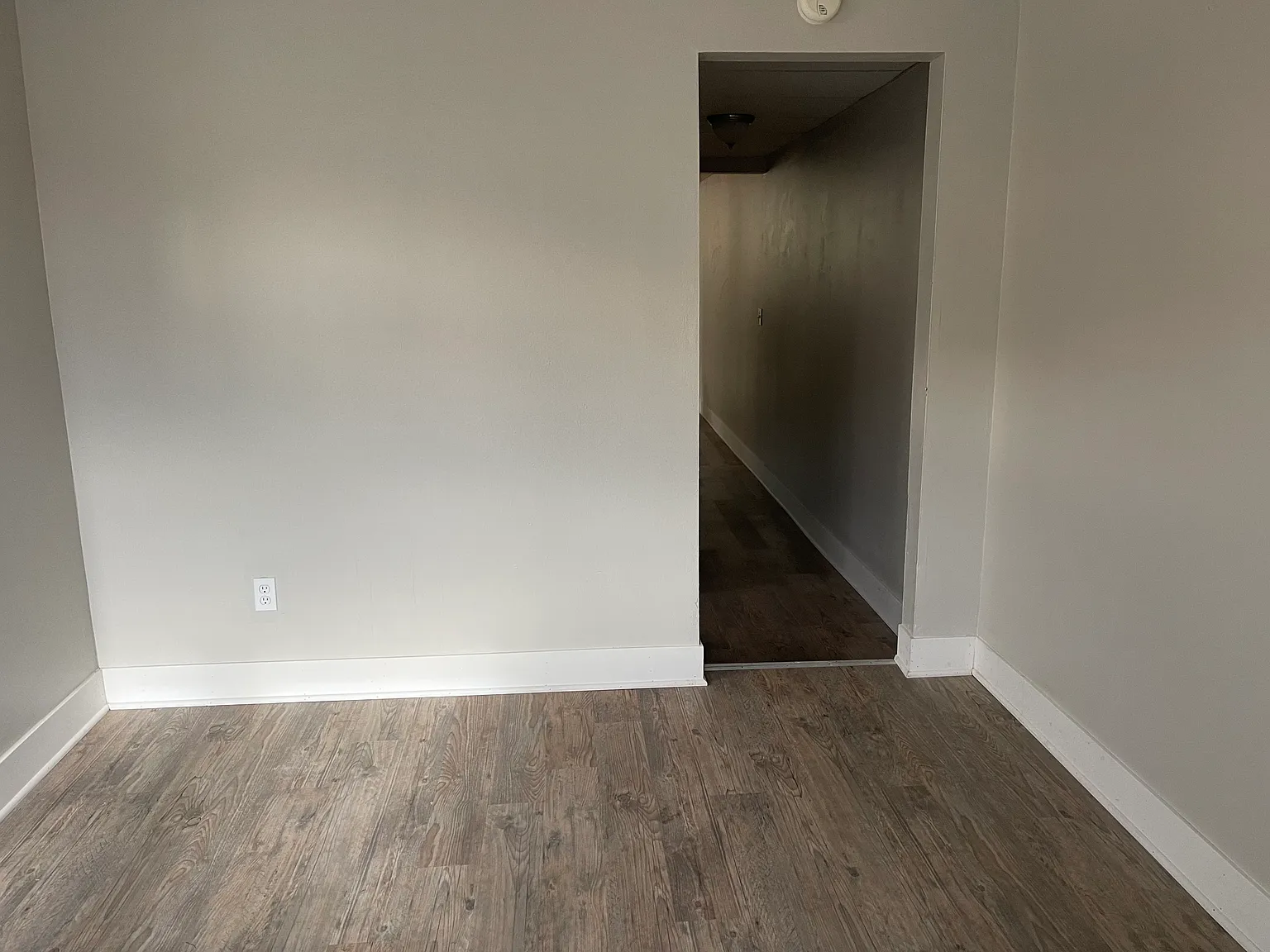 4 bed, 2425 sqft, $3,300 — Photo 4