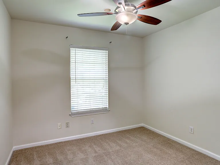 1821 Chattham Ct — Photo 21