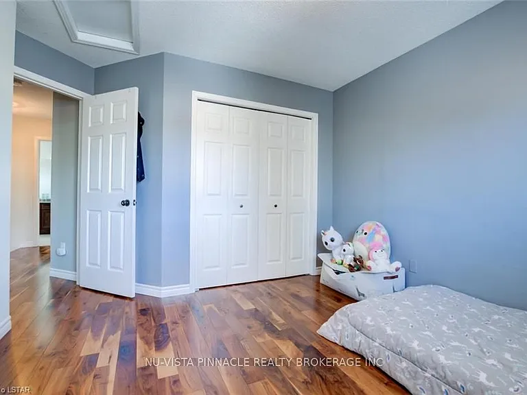 96 Reid Ct — Photo 26