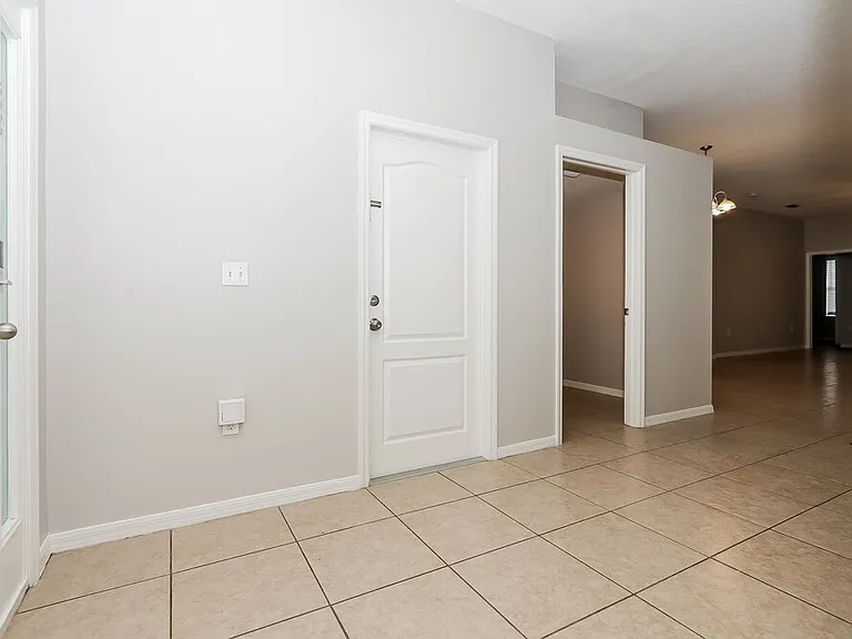 7006 Monarch Park Dr — Photo 7