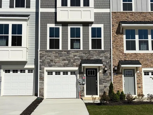 5558 Marksburg Pl, White Plains, MD 20695