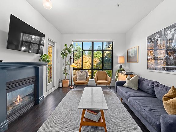 2nd image of 2175 Salal Dr #362