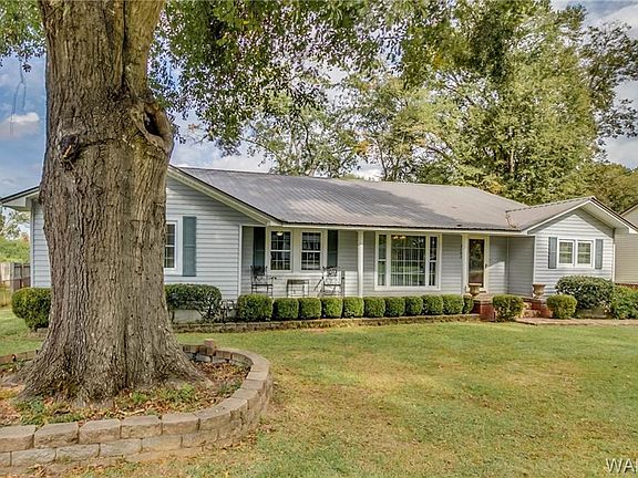 2nd image of 4702 Greenview Dr