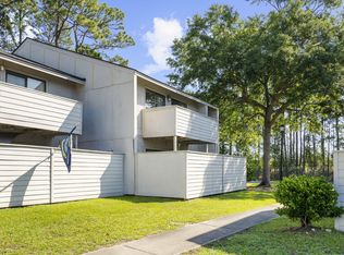 208 Greencastle Dr, Goose Creek, SC 29445