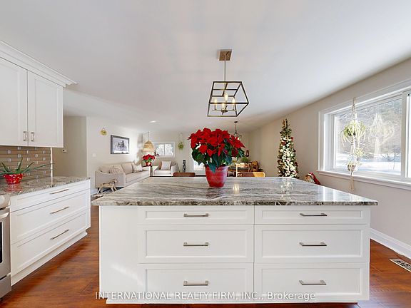 5th image of 5292 Harris Boatworks Rd