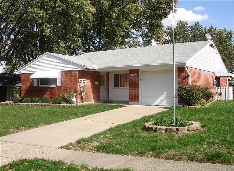 1st image of 2830 Sutton Ave
