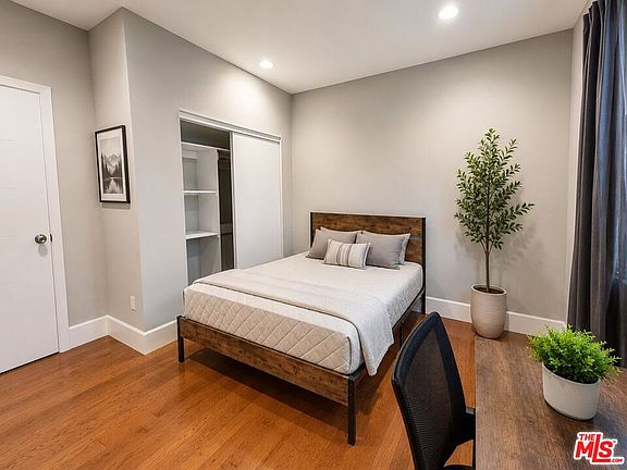 5th image of 1212 W 37th Dr APT 2