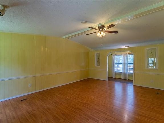 5th image of 120 Paraiso St