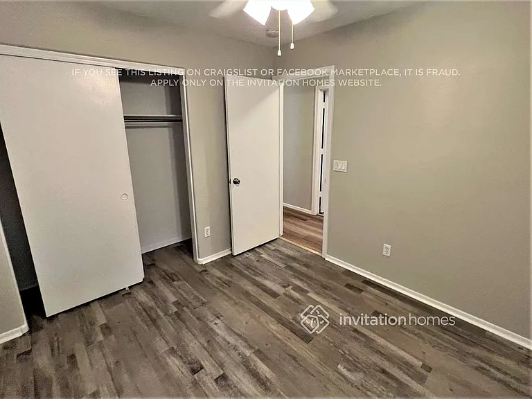 6862 W Townley Ave — Photo 5
