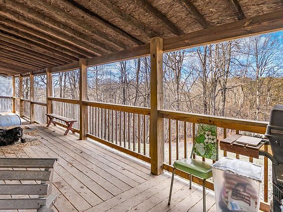 4th image of 85 Turkey Hollow Rd