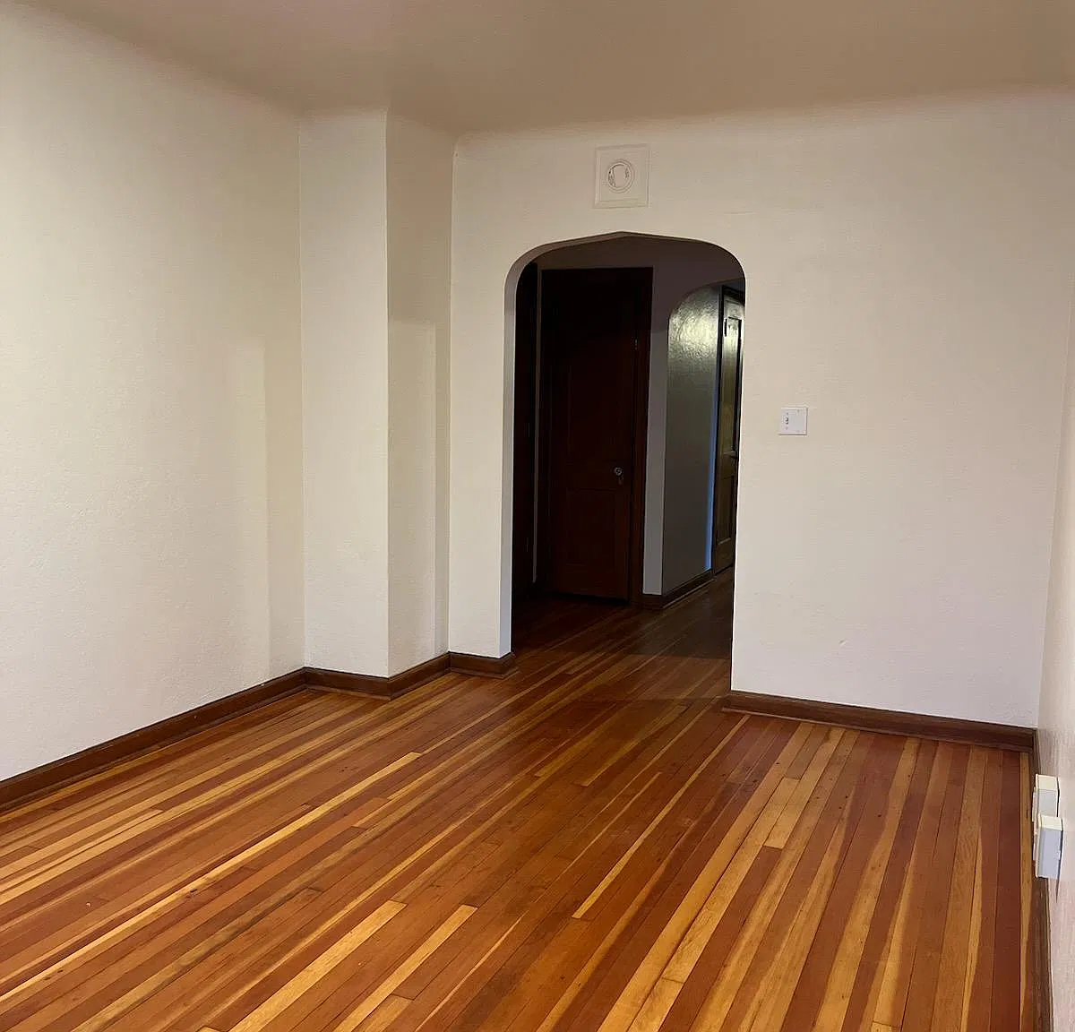 2 bed, 650 sqft, $1,400 — Photo 1