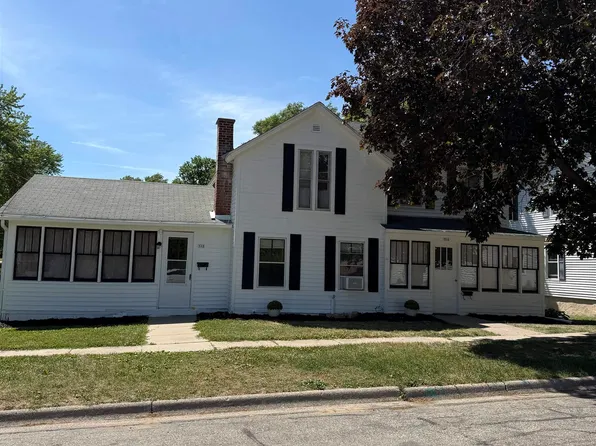 310-312 S Cottage St, Whitewater, WI 53190