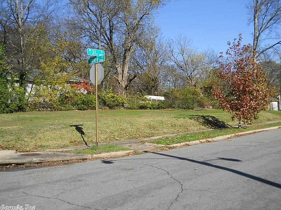 2nd image of 3023 S Izard St