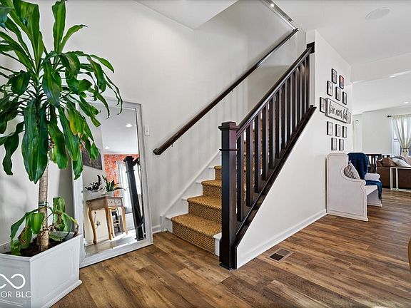 5th image of 15275 Brownspring Dr