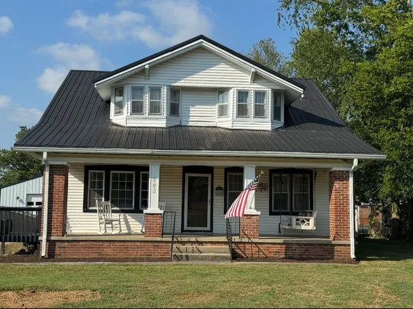 102 W McReynolds St, Elkton, KY 42220