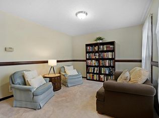 5268 Hyde Park Dr, Hilliard, OH 43026