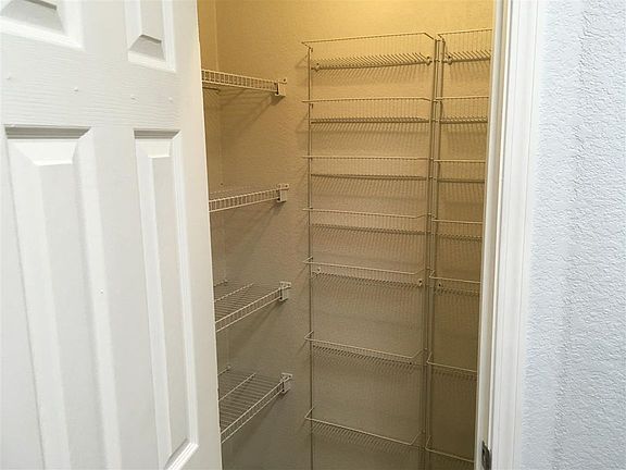 4th image of 12561 E 46th Dr
