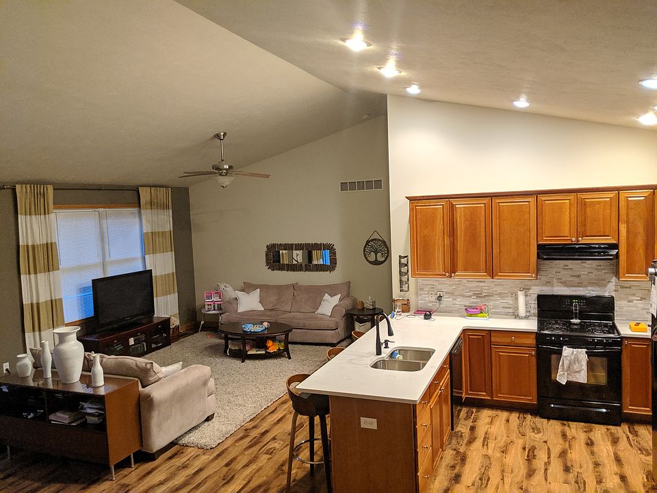 1st image of 71923 Fox Creek Blvd