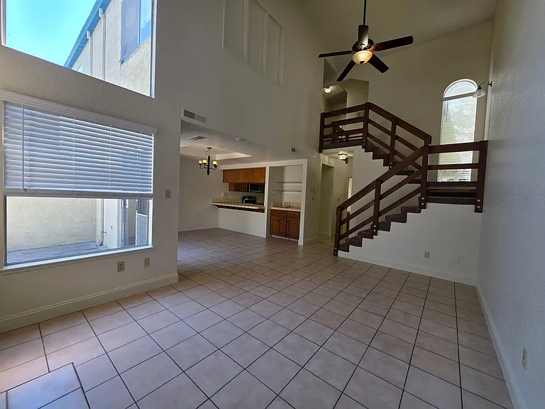 1109 E Orangeburg Ave #16 — Photo 8