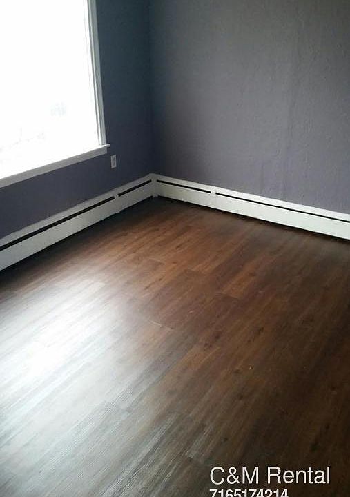 1st image of 44 Franklin St