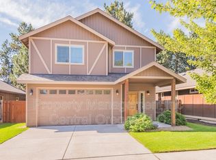 20269 SE Knightsbridge Pl, Bend, OR 97702