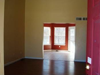 3rd image of 80 Mansfield