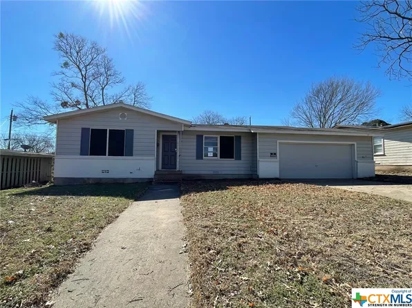 209 W Victory Ave, Temple, TX 76501