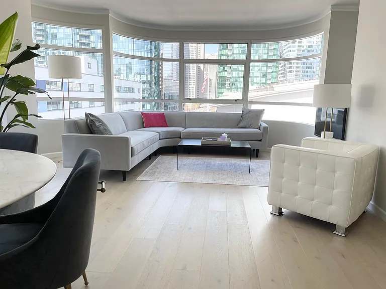 403 Main St #815 — Photo 6
