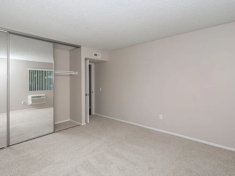 Arbor Court Apartment Homes — Photo 30