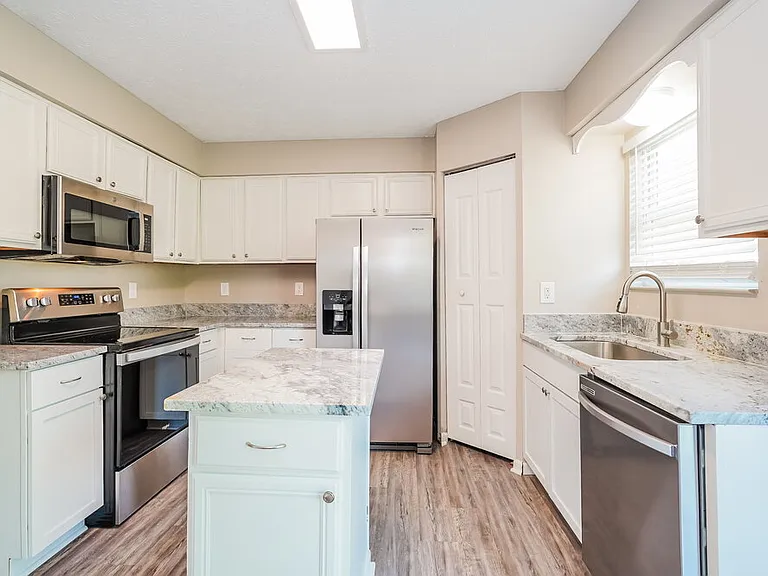 1417 Fahy Dr — Photo 8